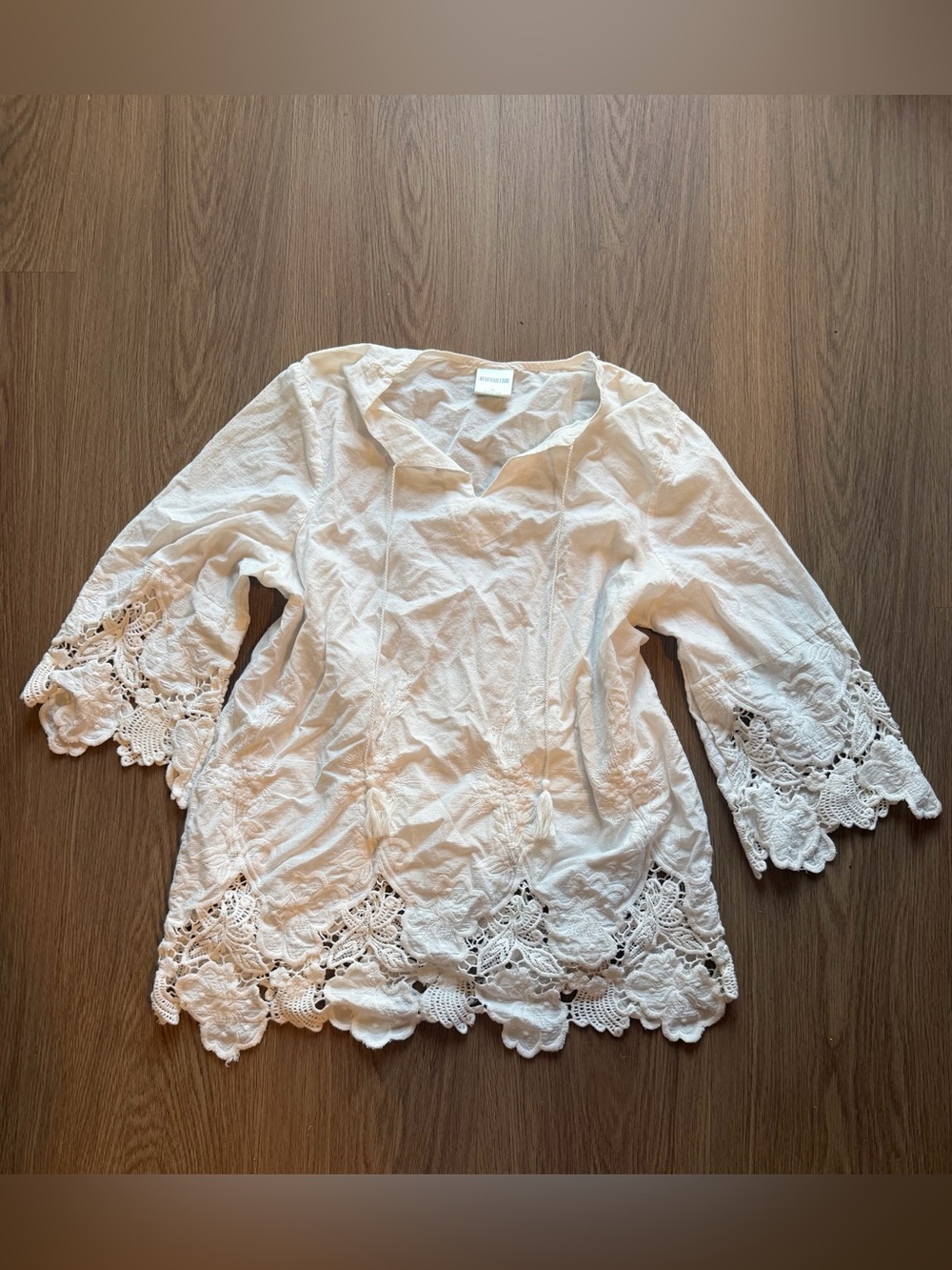 Bedford Fair Women’s XL White Lace Crochet Tassel V-Neck 3/4 Sleeve Tunic
